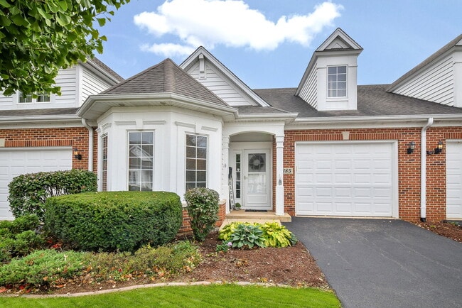 property at 385 Delnor Glen Dr