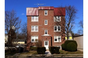 453 Merrick Rd Apartments