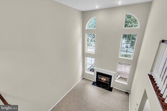 206 Sandpiper Ct in Pennington, NJ - Building Photo - Building Photo