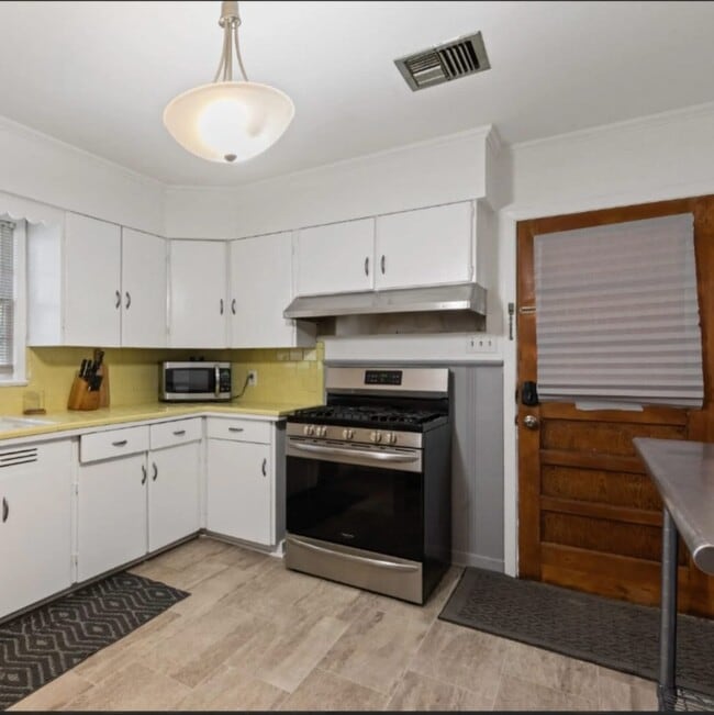 property at 111 Marie Antoinette St