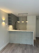 6 Admiral Dr, Unit A285 in Emeryville, CA - Foto de edificio - Building Photo