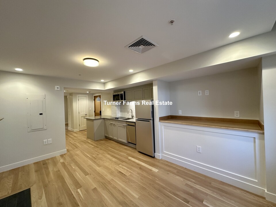 58 JFK St, Unit 1 in Cambridge, MA - Building Photo