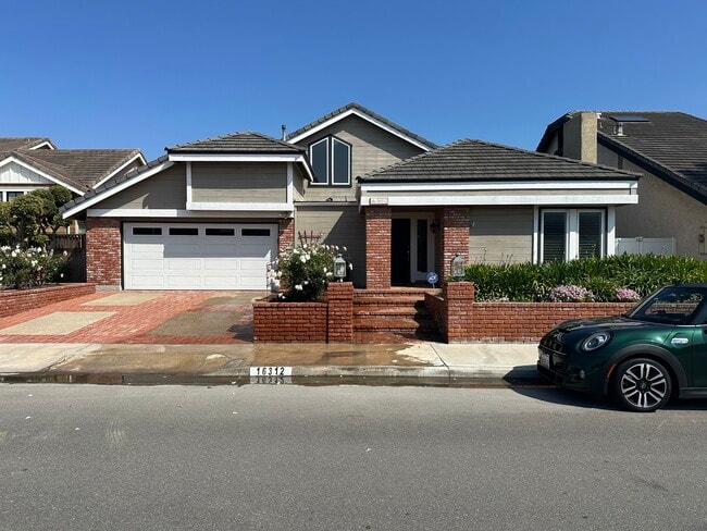 property at 16312 Walrus Ln