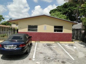 1341 NE 5th Ter in Fort Lauderdale, FL - Building Photo - Building Photo