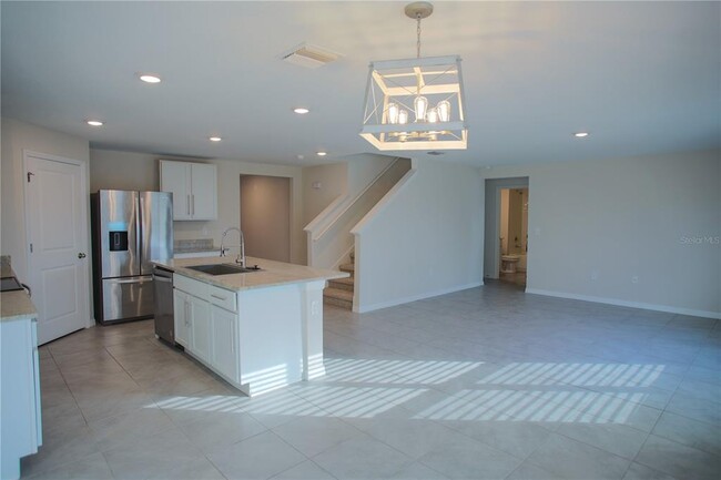 16769 Parker River St in Wimauma, FL - Foto de edificio - Building Photo