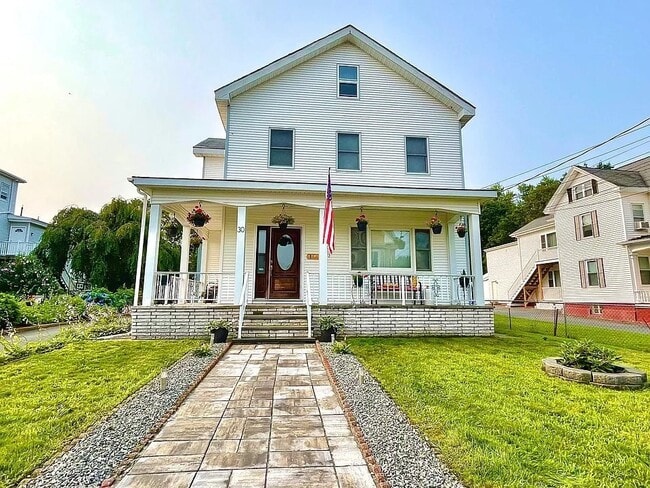 30 White St in Taunton, MA - Building Photo - Building Photo