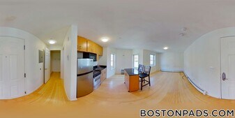 461 Park Dr, Unit 402 in Boston, MA - Building Photo