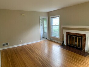 842 7th Ave SW in Rochester, MN - Building Photo - Building Photo