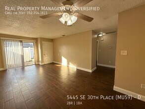 5445 SE 30th Pl in Ocala, FL - Building Photo - Building Photo