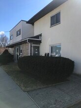 76 Pratt Ave, Unit A in Johnson City, NY - Foto de edificio - Building Photo