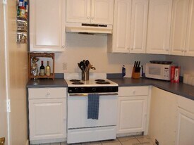 36 Dighton St, Unit 15 in Boston, MA - Building Photo