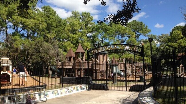 525 Heights Blvd in Houston, TX - Building Photo - Building Photo