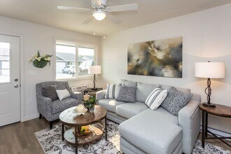 833 Robin Ln in Madrid, IA - Building Photo - Building Photo