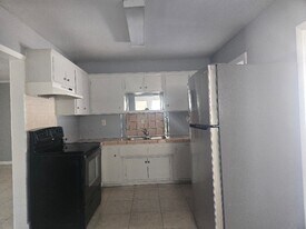 4607 Cory Pl in Las Vegas, NV - Building Photo
