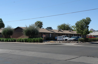 Stoneridge Place Apartments in Phoenix, AZ - Building Photo - Building Photo