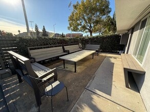 925 W 30th St in Los Angeles, CA - Foto de edificio - Building Photo