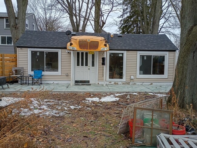 1125 Molitor Rd in Aurora, IL - Building Photo - Building Photo