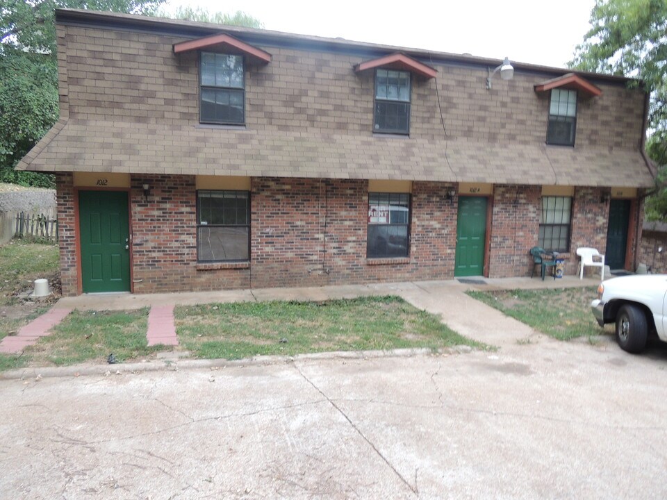 1012 Elk Run Dr in Imperial, MO - Building Photo