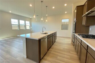 155 Marlette Crk Pl in Las Vegas, NV - Building Photo - Building Photo