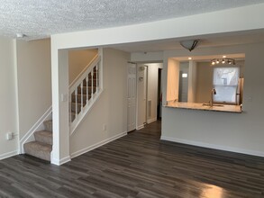 5815 Whitfield Ct in Frederick, MD - Building Photo - Building Photo