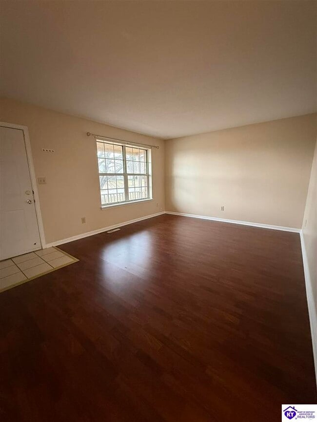 114 Monroe St in Radcliff, KY - Building Photo - Building Photo