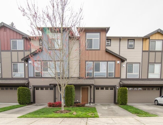 property at 16408 1st Park SE