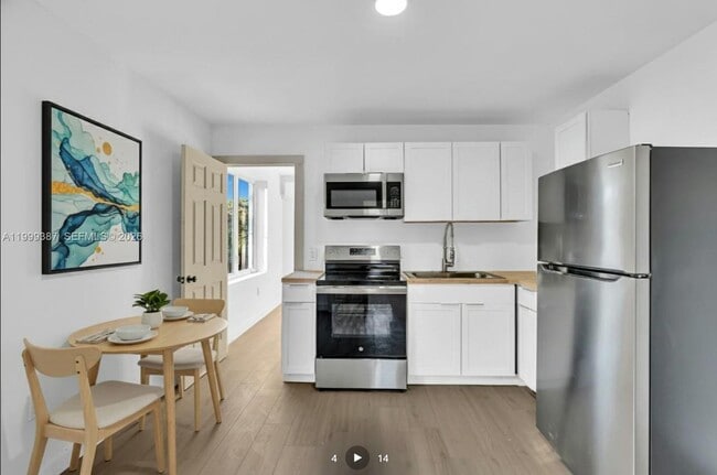 property at 709 SW 4th Ct