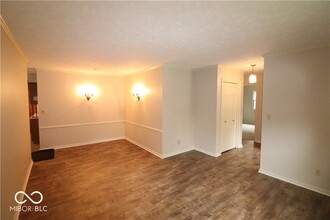 424 Concord Ln in Carmel, IN - Building Photo - Building Photo