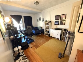 136 Sutherland Rd, Unit 3 in Boston, MA - Building Photo - Building Photo