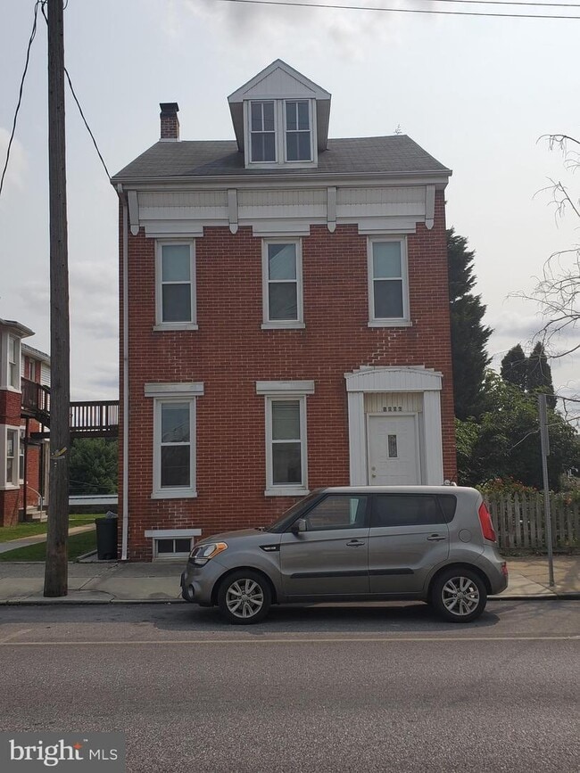1006 E Market St Rentals in York, PA