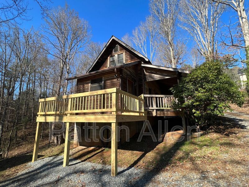 225 Grandview Rd in Alexander, NC - Building Photo