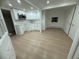 14 Woodland Cir S in Monroe, NY - Building Photo