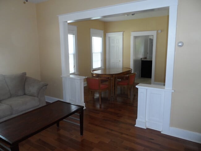 48 Cleveland Ave in Binghamton, NY - Building Photo - Building Photo