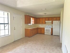 207 N Cougar St in San Juan, TX - Building Photo - Building Photo