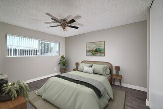 Mission Arbor Apartments in San Diego, CA - Foto de edificio - Building Photo