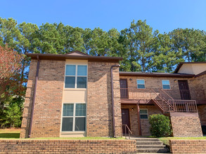 Charleston Square Apartments in Ruston, LA - Foto de edificio - Building Photo