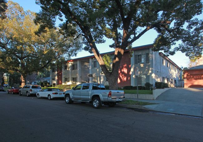 Angeleno in Burbank, CA - Building Photo - Building Photo