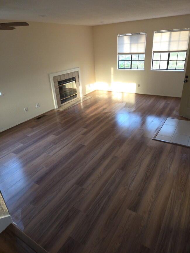 582 Elk Ridge Way, Unit 582 in San Jose, CA - Foto de edificio - Building Photo