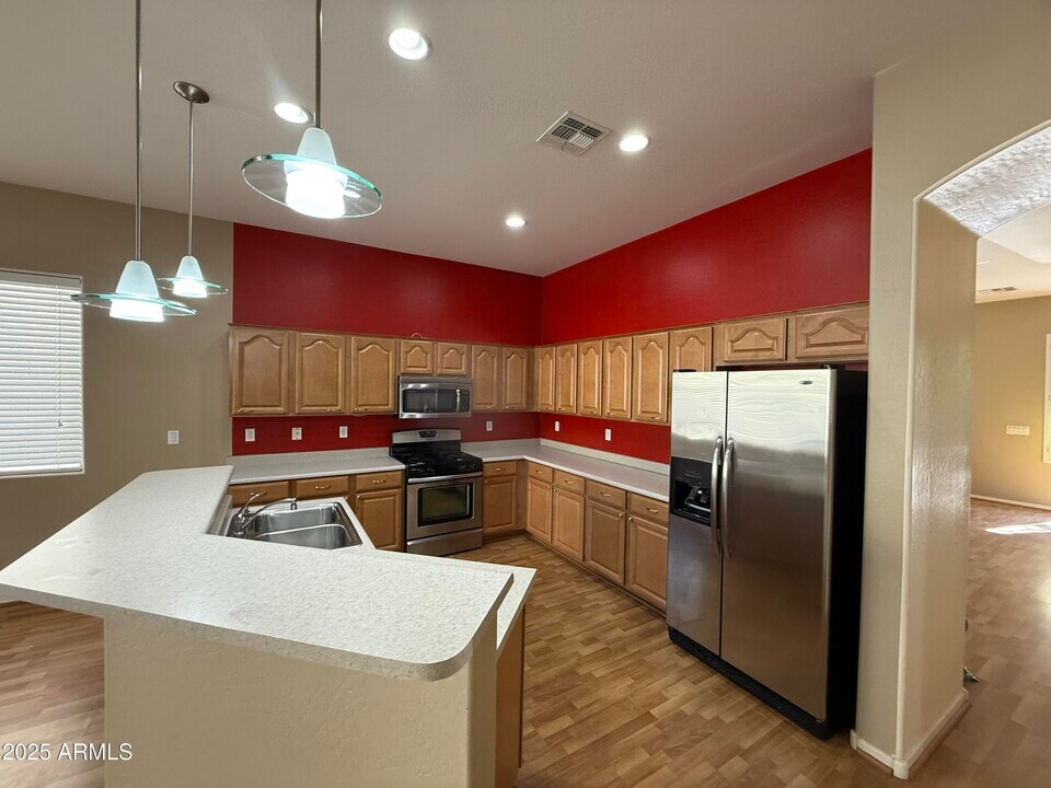 4326 W Aracely Dr in Phoenix, AZ - Building Photo