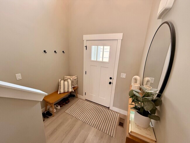 9655 N Aaron Ave in Eagle Mountain, UT - Building Photo - Building Photo