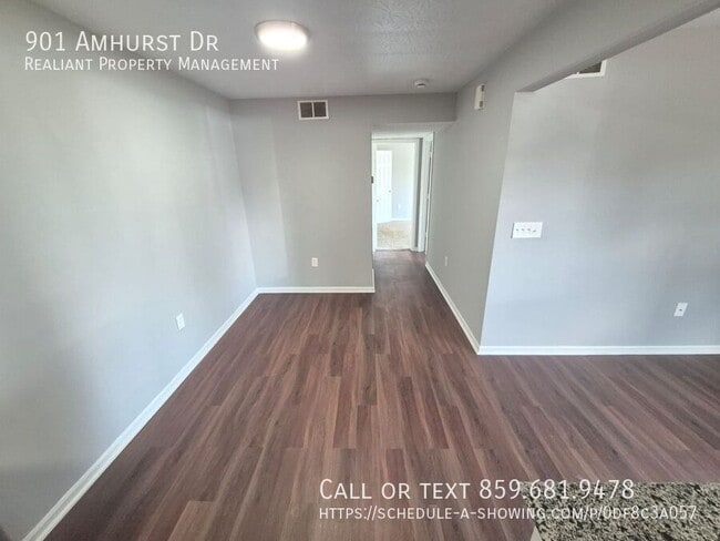 901 Amhurst Dr in Erlanger, KY - Building Photo - Building Photo
