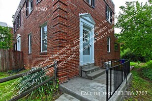 522 S 26th Rd in Arlington, VA - Building Photo