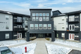 Cedar View Apartments in Owatonna, MN - Building Photo - Building Photo