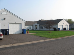 Cottages of Willow Ponds 55+ Senior Community in Lino Lakes, MN - Building Photo - Building Photo