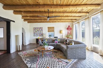 2845 Agua Fria St in Santa Fe, NM - Building Photo - Building Photo
