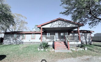 9027 Puritan Way in Rosharon, TX - Building Photo