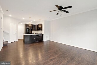 5822 Oakdale Vlg Rd in Ijamsville, MD - Building Photo - Building Photo