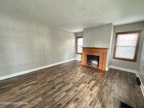 332 E Esplanade Ave in Louisville, KY - Building Photo - Building Photo
