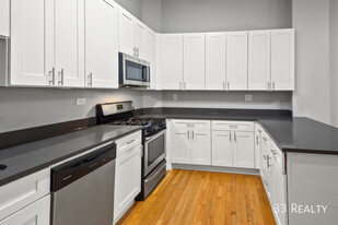 1282 N Milwaukee Ave in Chicago, IL - Building Photo