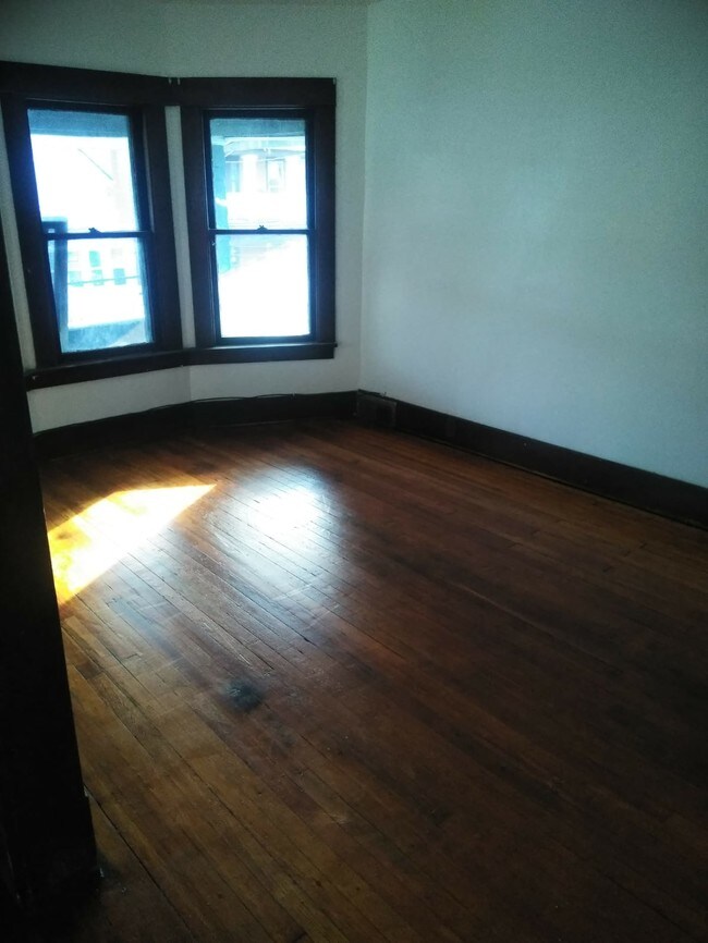 64 Weyand Ave-Unit -Lower in Buffalo, NY - Building Photo - Building Photo